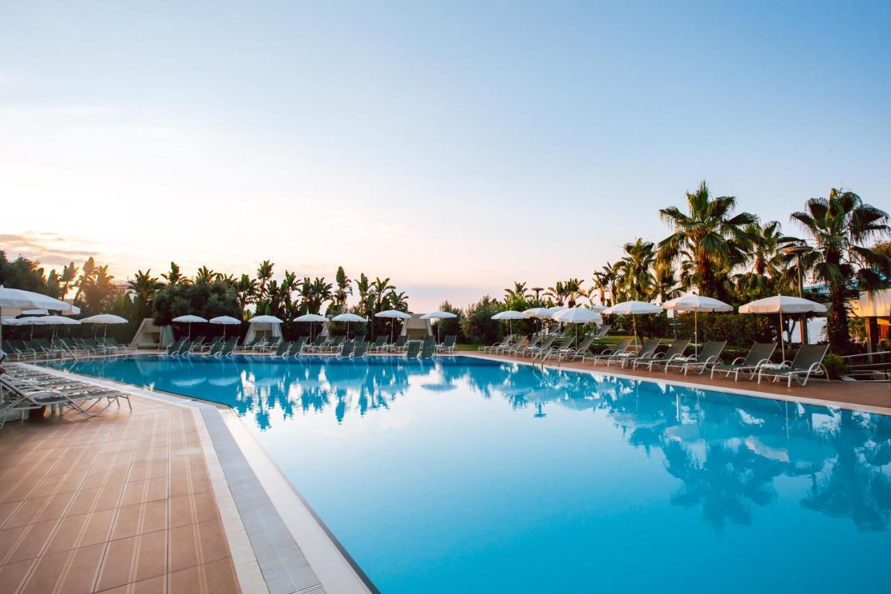Selene Beach & Spa Hotel (Adults Only) Avsallar Luaran gambar